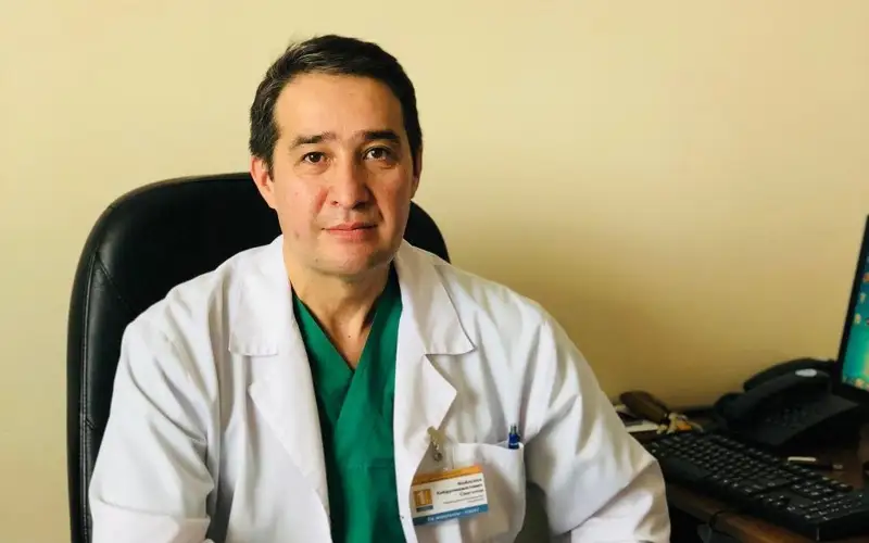 врач нейрохирург