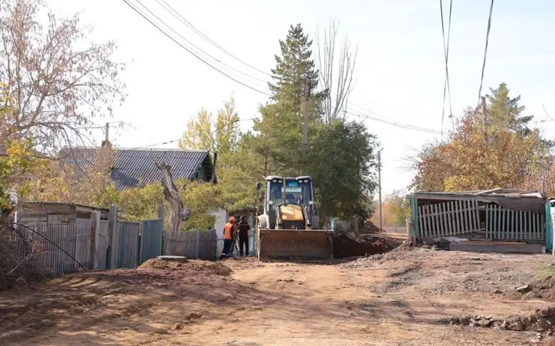 Новый водовод строят в карагандинском поселке Актау