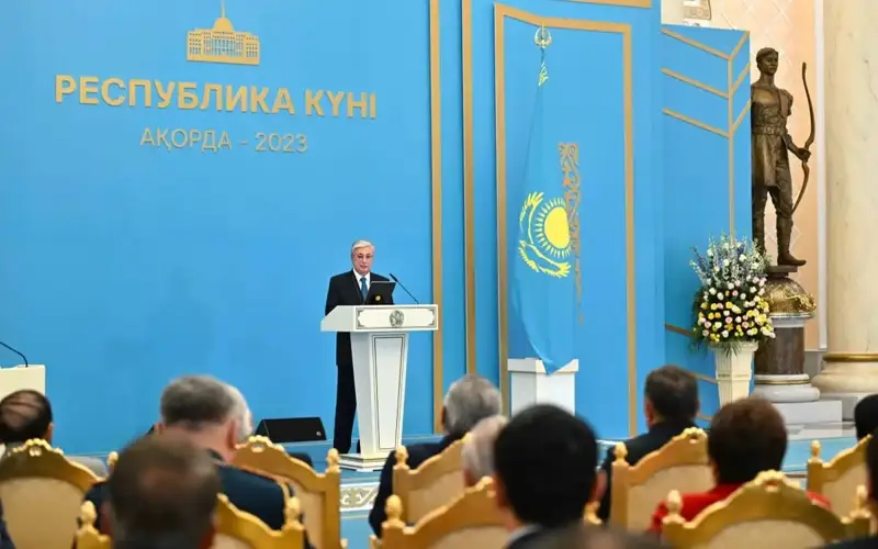 ҚР Президенти Қозоғистон халқини мамлакатнинг асосий байрами билан табриклади