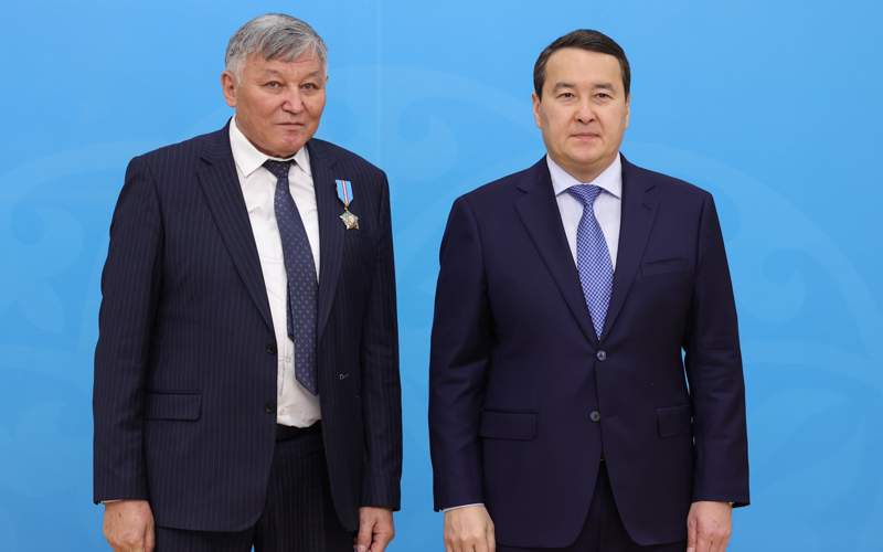 День Республики Алихан Смаилов День Республики Алихан Смаилов