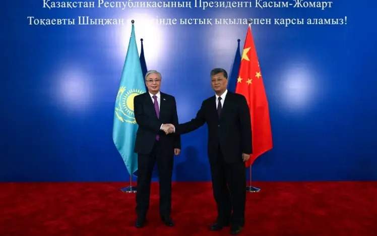 哈萨克斯坦与中国 哈萨克斯坦与中国