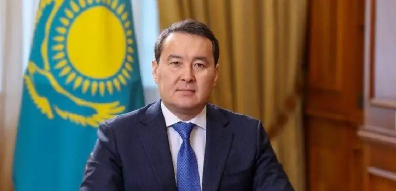 Алихан Смаилов