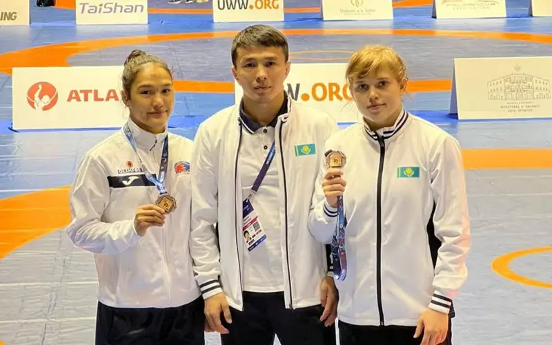 Қазақстан құрамасы еркін күрестен әлем чемпионатында екі медаль жеңіп алды