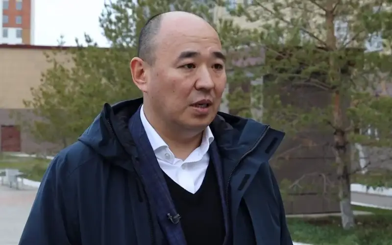 Kanat Sharlapaev