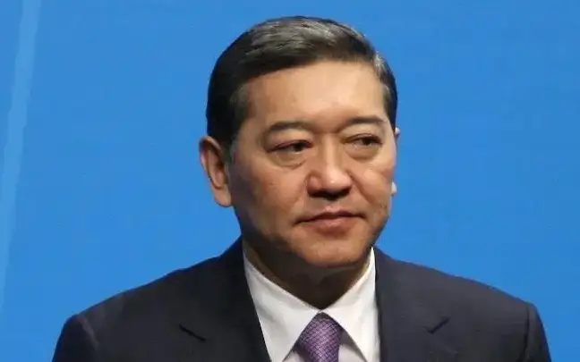 Серик Ахметов