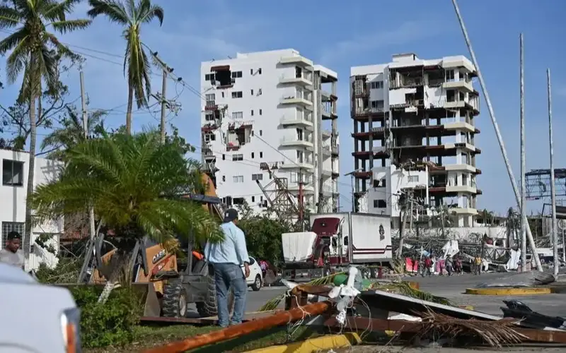 Мексикада “Отис” довули қурбонлари сони 43 кишига етди