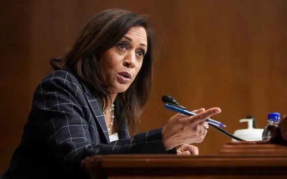 كامالا حاريس