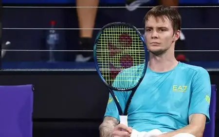 Александр Бублик вылетел из топ-30 рейтинга ATP