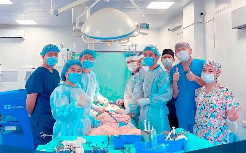 врачи больницы №1