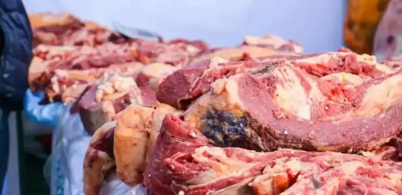 Densaýlyq saqtaý mınıstrligi kez kelgen jerden et almaýǵa keńes berdi 