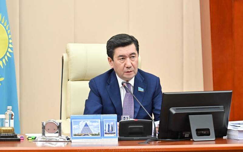 Ерлан Кошанов: Бюджет направлен на реализацию задач, поставленных Президентом Ерлан Кошанов