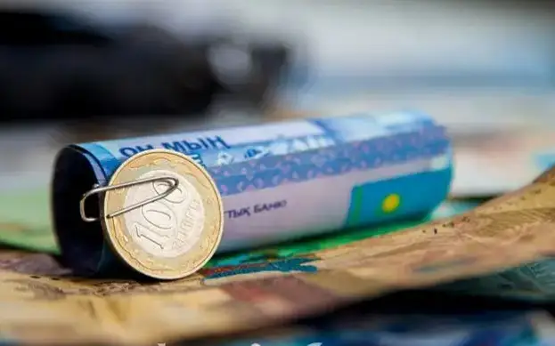 Повысить минимальную зарплату до 200 тысяч тенге предложил мажилисмен