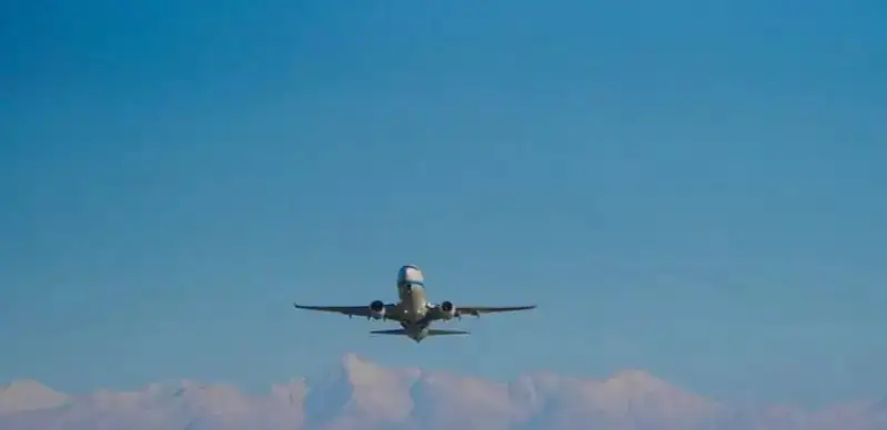 Иллюминатор держится на изоленте: в Qazaq Air прокомментировали инцидент