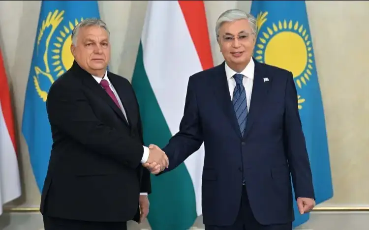 Қасим-Жомарт Тоқаев ва Виктор Орбан кичик таркибда музокара ўтказди