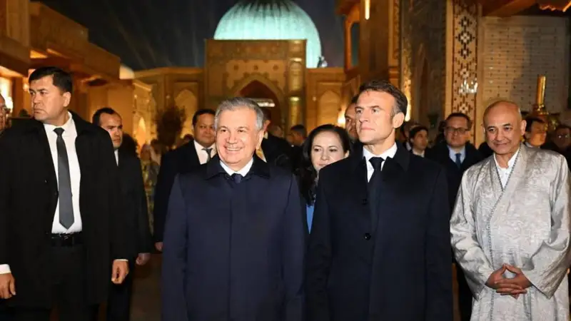 Франция Президенти Самарқандда