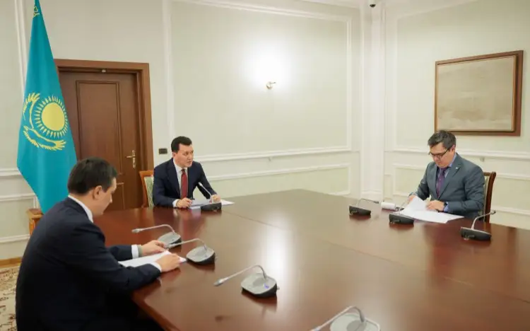 Qazaqstan azamattyǵynan shyqqysy keletinder 15 ese tómendedi