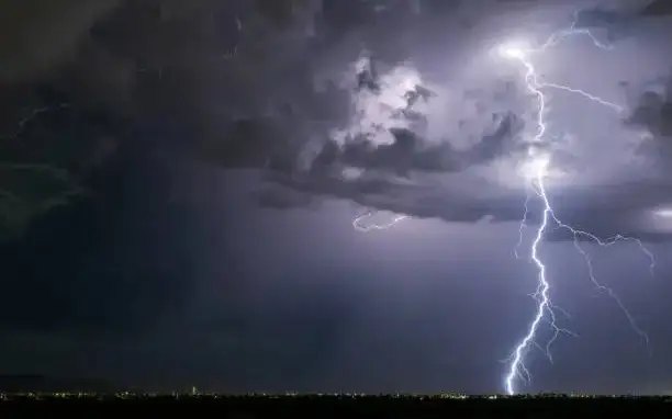 Еуропада «Киаран» дауылынан 12 адам көз жұмды