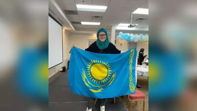 امەريكالىق قىز 