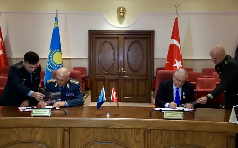 Kazakhstan, Türkiye sign military coop plan for 2024