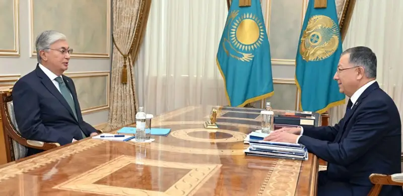 Президент принял ректора КазНУ имени аль-Фараби