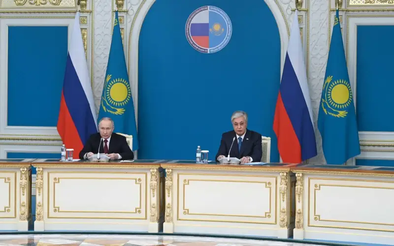 托卡耶夫与普京共同出席第19届哈俄区域合作论坛