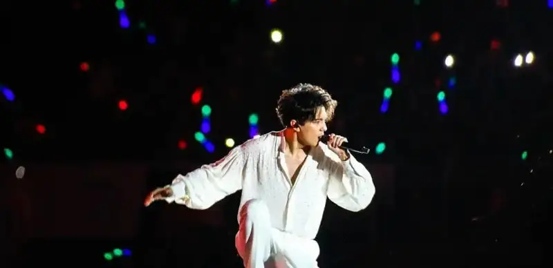 Гонконгда Димаш Қудайбергеннинг яккахон концерти бўлиб ўтади