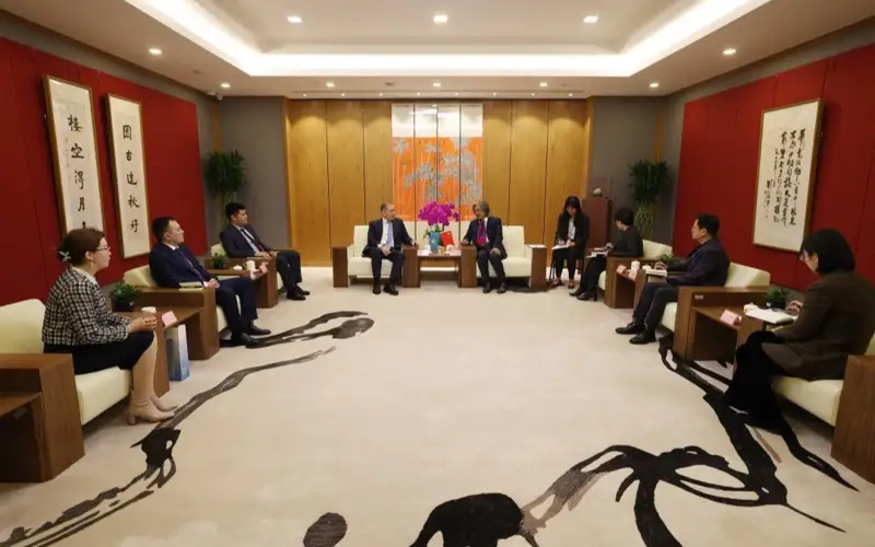 哈中