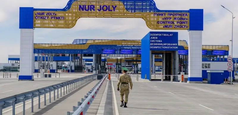 ۆيزاسىز رەجيم: جەتىسۋ وبلىسىنداعى شەكارا بەكەتتەرى قىزمەت كورسەتۋگە دايىن با؟