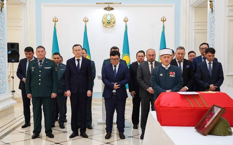 Передача останков воина-казахстанца состоялась в Москве Передача останков воина-казахстанца состоялась в Москве