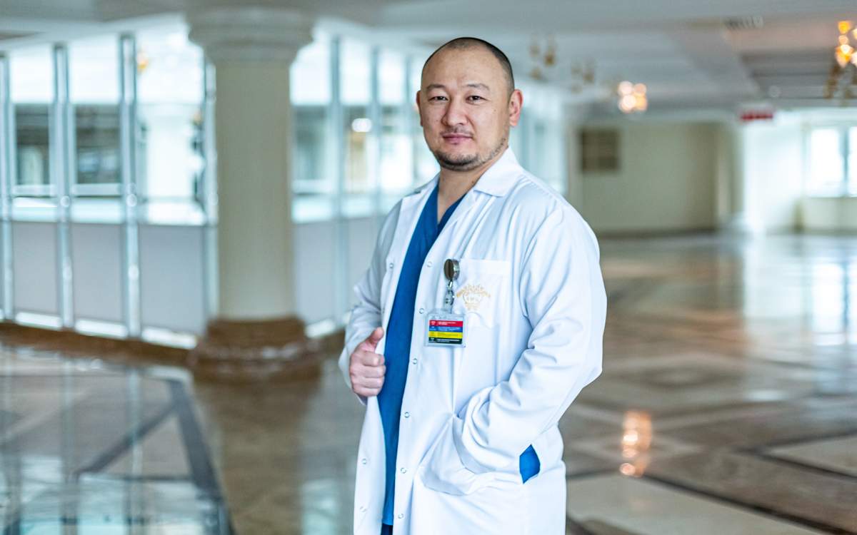 Орыс порно: Әкесі қызын трахает