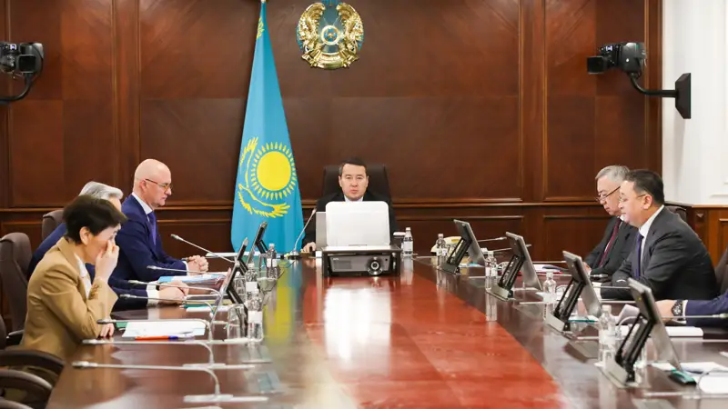 Премьер-министр РК Алихан Смаилов