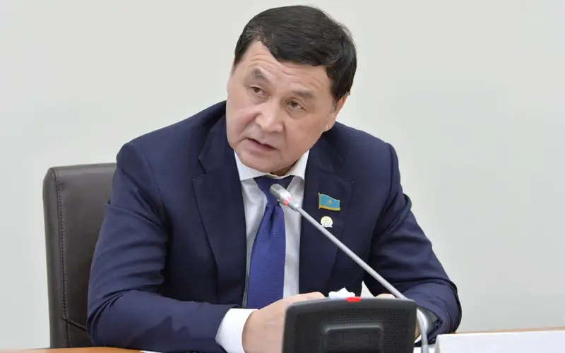 samat musabaev