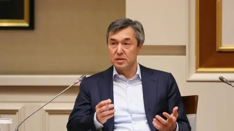 Раимбек Баталов