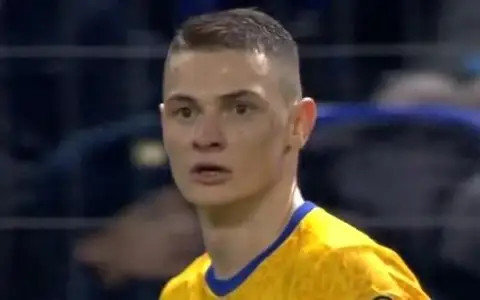 Ислам Чесноков