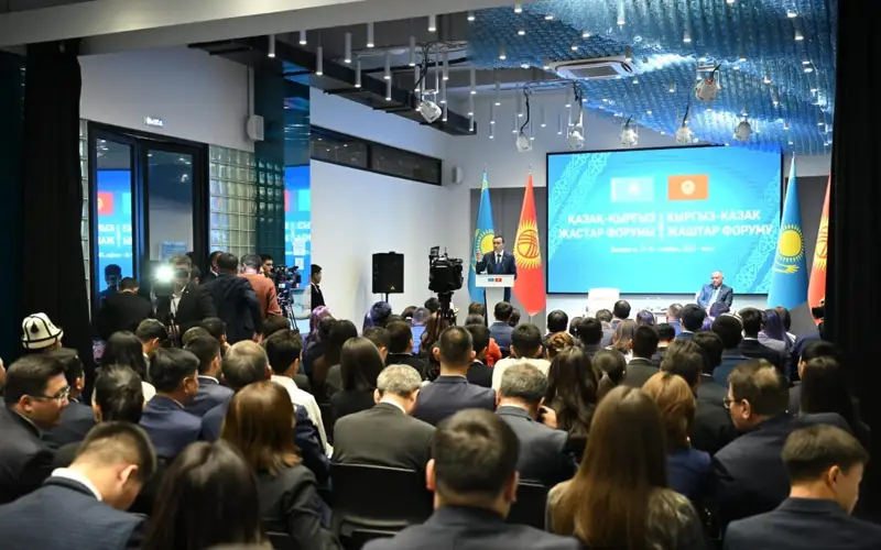 Маулен Ашимбаев қозоқ-қирғиз ёшлар форумида иштирок этди
