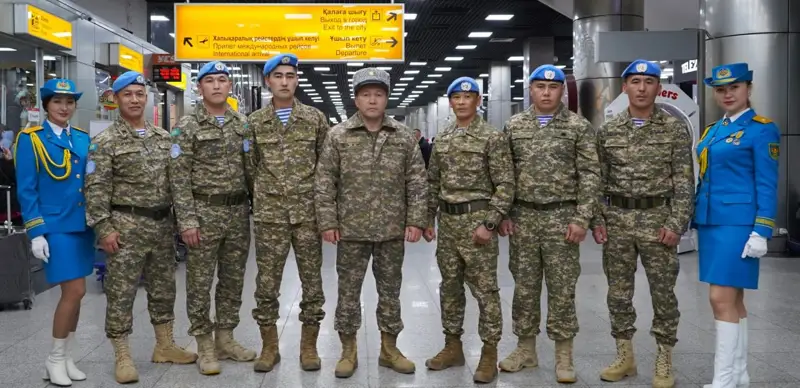 Казахстанские миротворцы вернулись из Ливана
