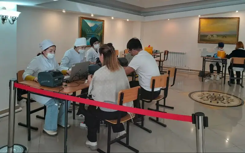 студенттер