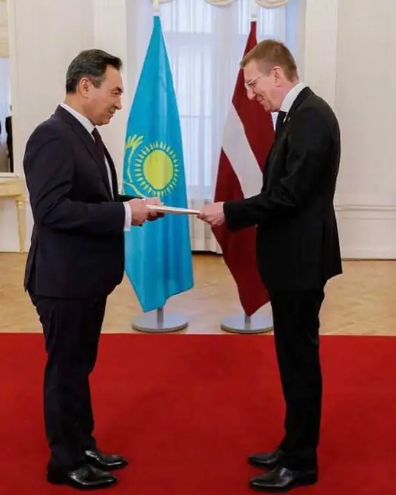 Kazakh Ambassador presents credentials to Latvian President