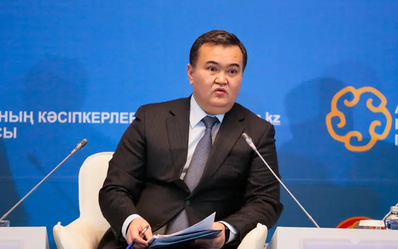 jeńis qasymbek