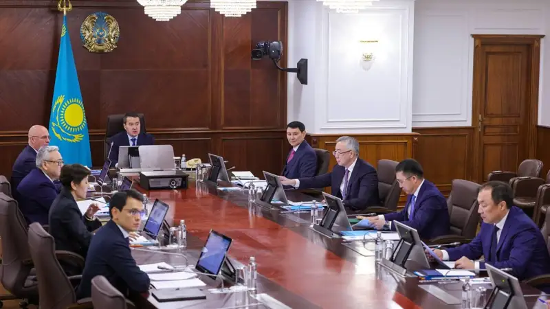 Алихан Смаилов