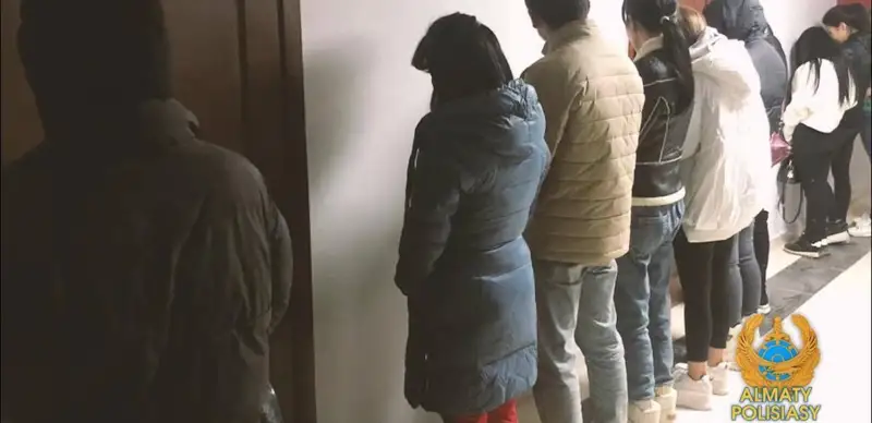 Алматида Ўзбекистон ва Қирғизистон фуқаролари интим хизмат кўрсатган