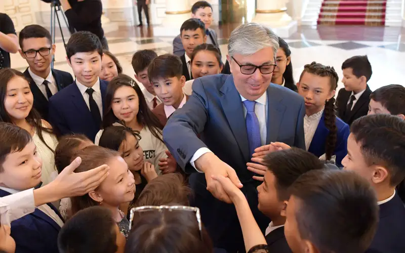 Президент с детьми