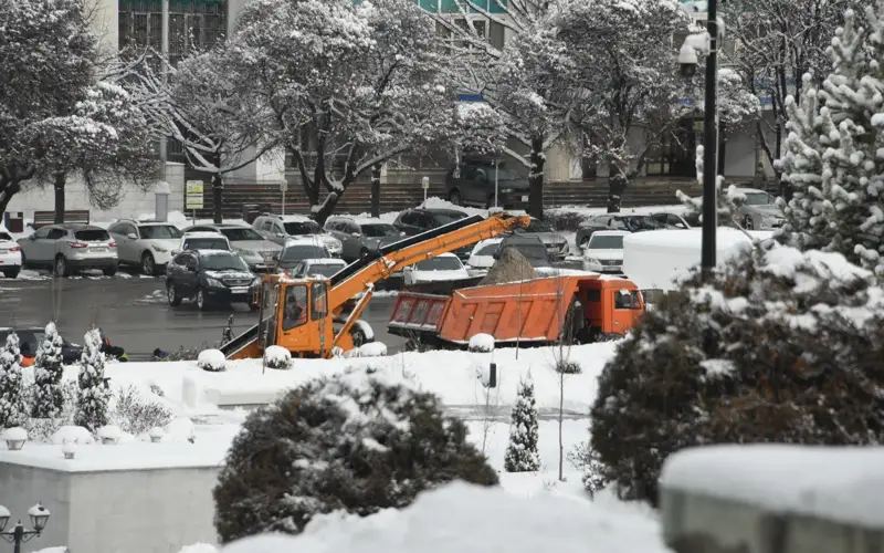 снег в Алматы