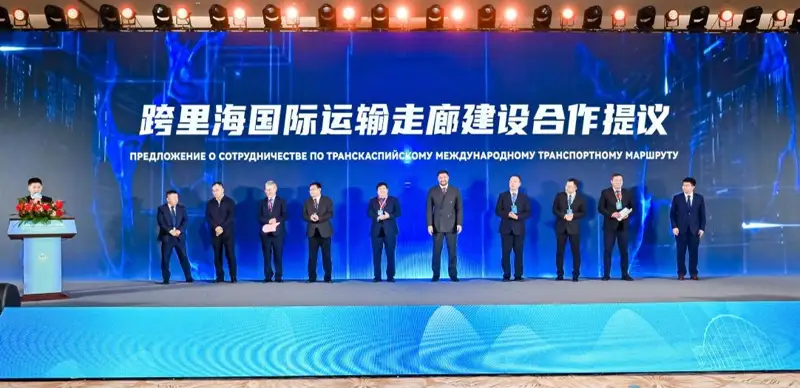 哈萨克斯坦推介国家过境和运输潜力