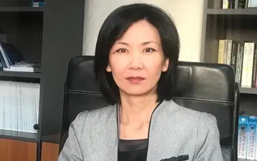 Сауле Комутова