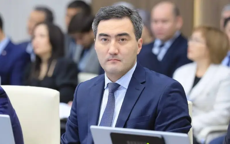 Алмас Салыкбаев 