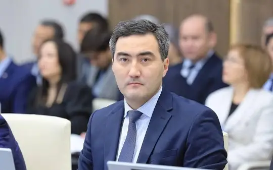 aıbek salyqbaev