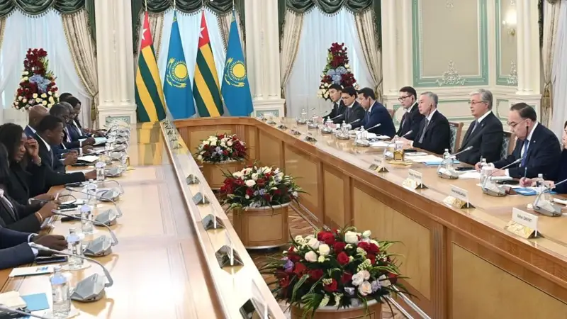 Presidents of Kazakhstan and Togo hold extended talks in Astana