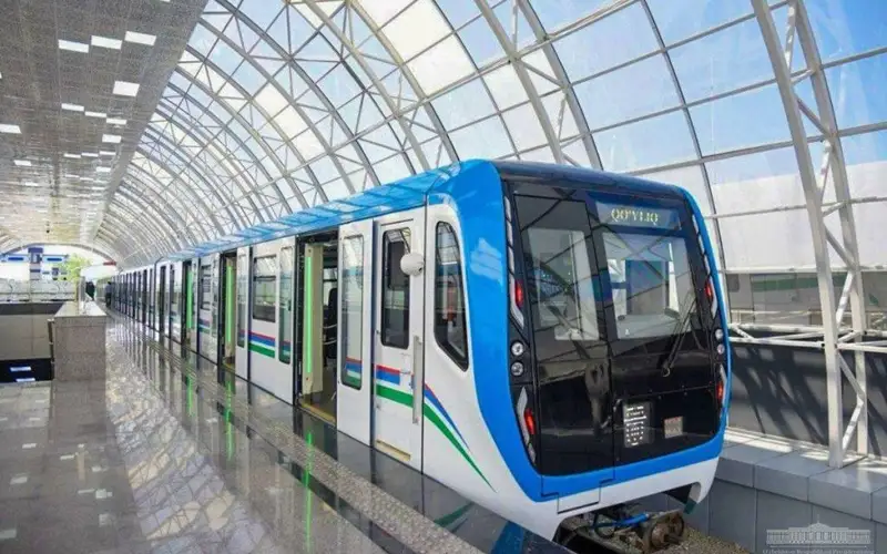 Тошкентдаги метрода номаълум шахс ўзини поезд тагига ташлади