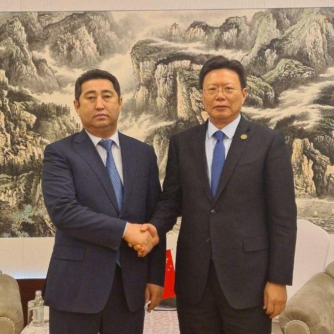 农业部长与中国海关总署署长会晤 